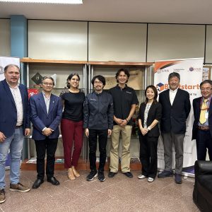 Startup japonesa del sector espacial visitó INCUNA para desarrollar ecosistema emprendedor